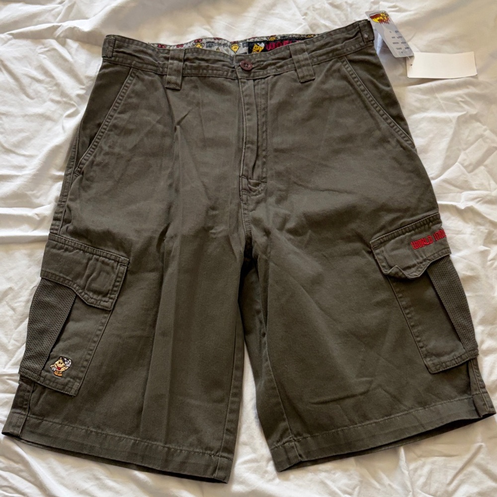 Vintage 2005 Boy’s Olive Green Cargo Shorts